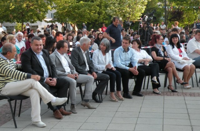 Дупница с кино в МОЛ, но първо с лятно кино