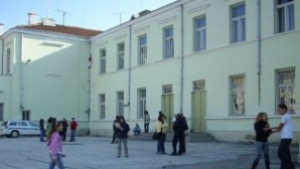 Засега няма заповед че денят след референдума 28 ще е