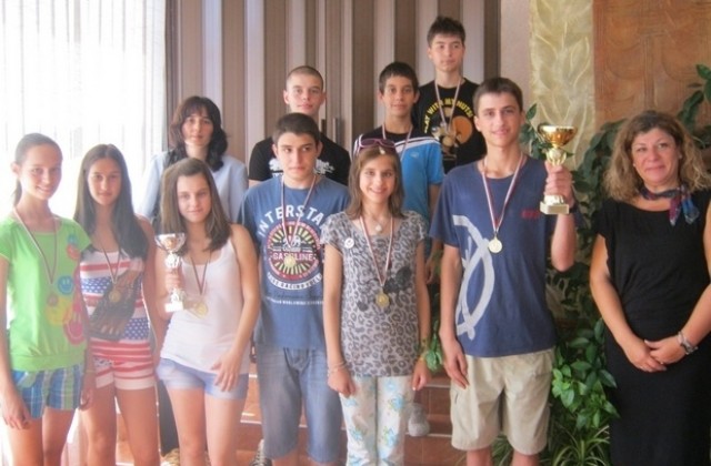 Шахматист от Етър станал шампион на България без да ходи на училище