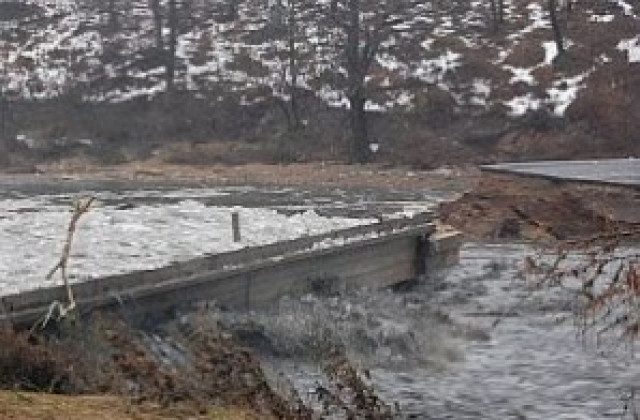 Екоминистерството предупреди за възможно преливане на язовир „Студен кладенец”