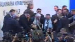 Човекът който опря пистолет в главата на Ахмед Доган не