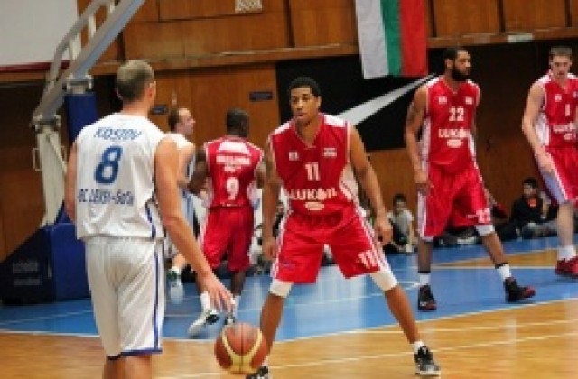 Лукойл би Черно море у дома в Правец, Попович дебютира