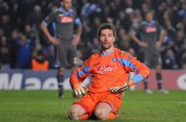ВИДЕО: Уникална грешка на Де Санктис, вратарят на Наполи пусна 60-метров гол