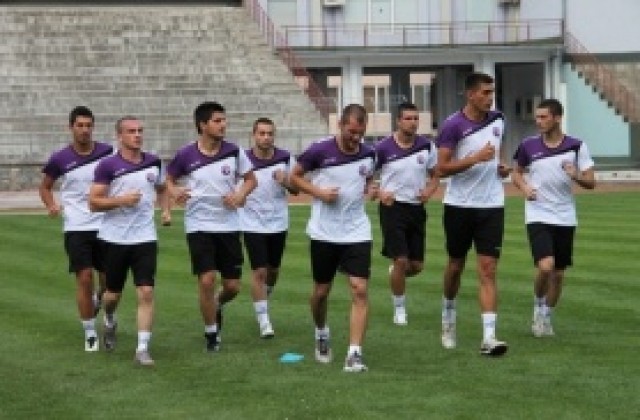 Етър взе юноша на Интер