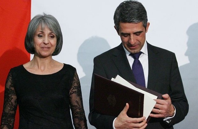 Плевнелиев и Попова ще дадат отчет за първата година от мандата си