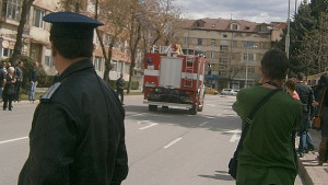 Запалиха джипа на цигарен шеф