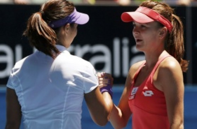 Ли На спря серията на Радванска и е на полуфинал в Мелбърн