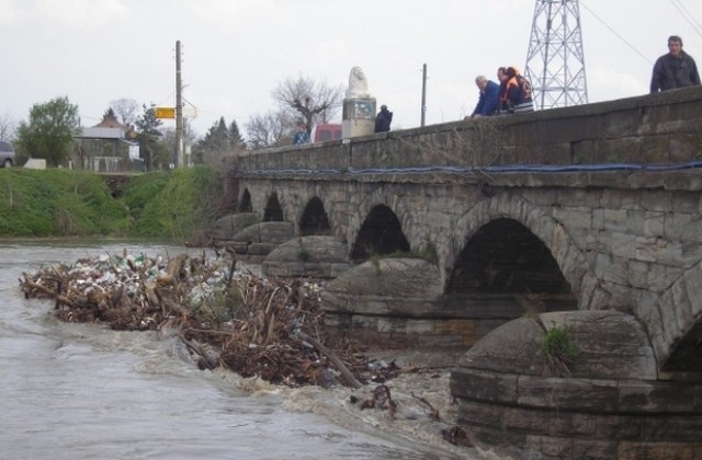 11 проекта за възстановяване на щети от бедствия одобрени за финансиране през 2012 г.