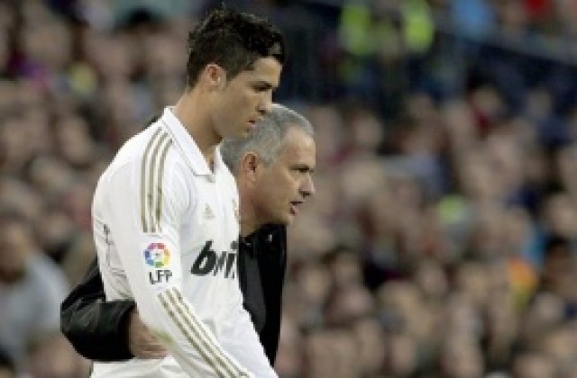 Лапорта: Жорже Мендеш предлагаше на Барса Кристиано и Моуриньо