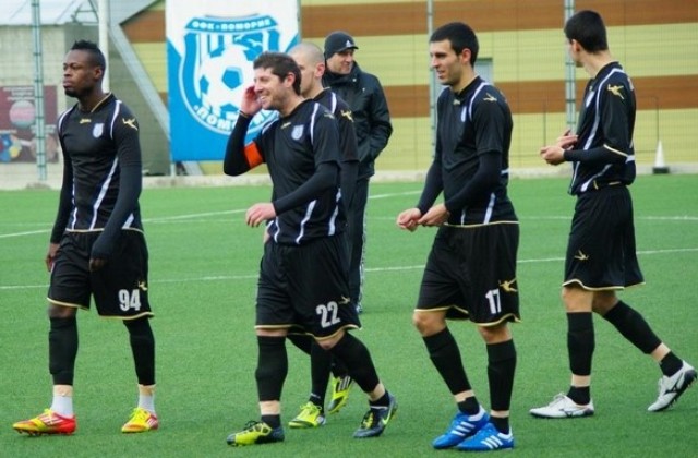 Акулите утре срещу Созопол