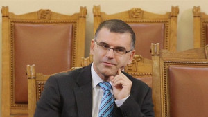 Дянков отказва да каже за бонусите във финансовото министерство за
