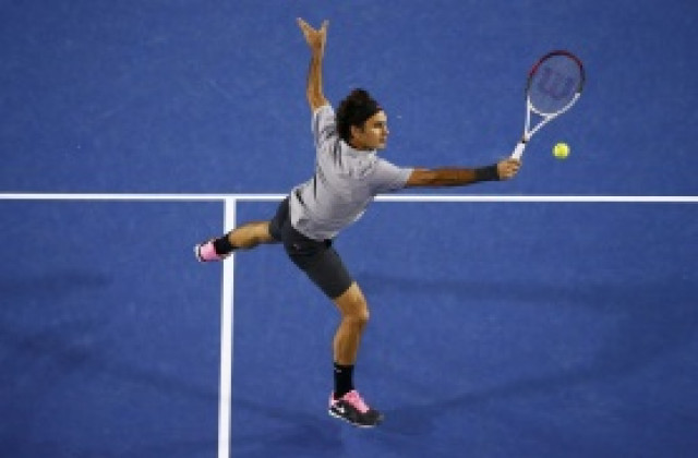 Федерер надви Цонга в пет сета, за да стигне до полуфинал с Мъри