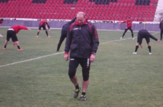 Неяснота за утрешната контрола на Локо Сф, тимът си тръгва от Сандански