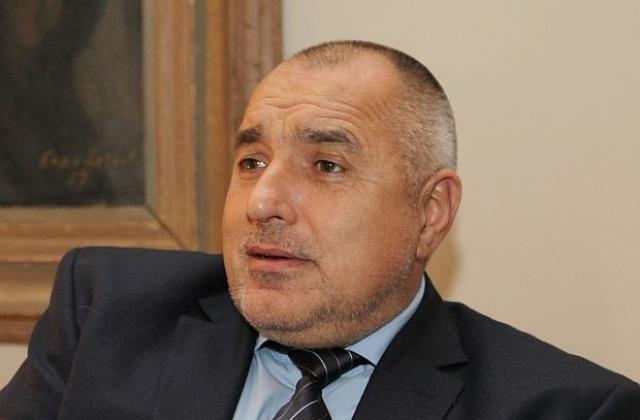 Изплащат заплатите във ВМЗ
