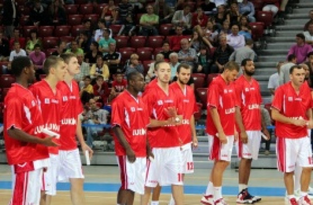 Лукойл Академик търси още един играч, преди да сложи точка на селекцията