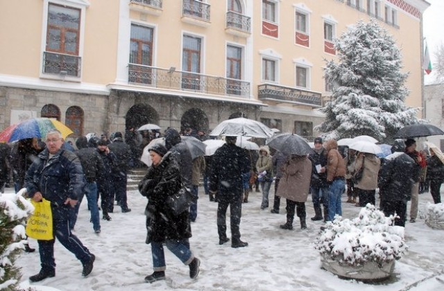 151 СИК в Хасково получиха изборните материали и урни