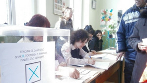 Над 40 активност в Белене към 1400 ч