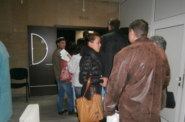 64, 5% казват ДА при обработени 87% от протоколите