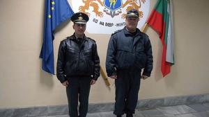 Трима пожарникари от монтанско се борят за званието Пожарникар на