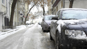 Бъдете внимателни Сняг и лед по пътищата във Варненско