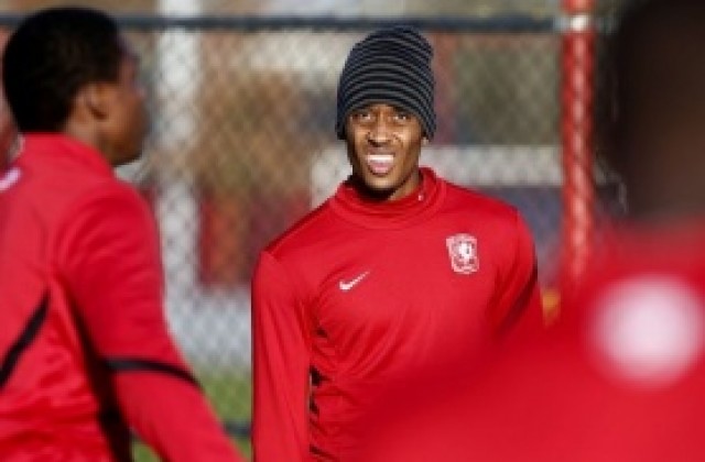 Евертън се отказа от Лирой Фер