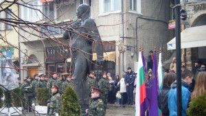 В Търново отдаде почит на Стефан Стамболов