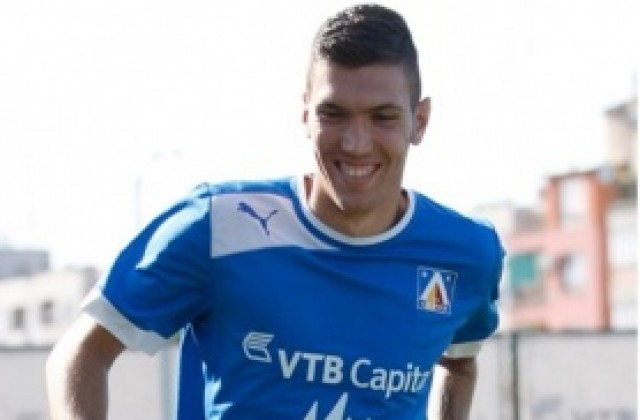 Официално: Левски изпрати Попадийн под наем в Киево