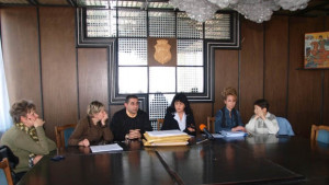 Шест фирми искат да доставят храни в детските градини във