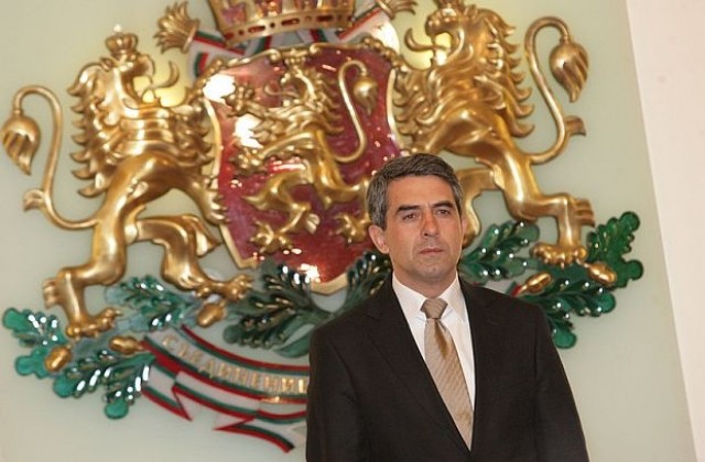 Плевнелиев награди седем български граждани за проявена храброст