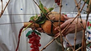 Днес мъжете трябва да се напият а жените да не