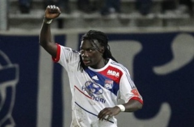 Фулъм взима и френски национал, ще е конкурент на Бербатов?