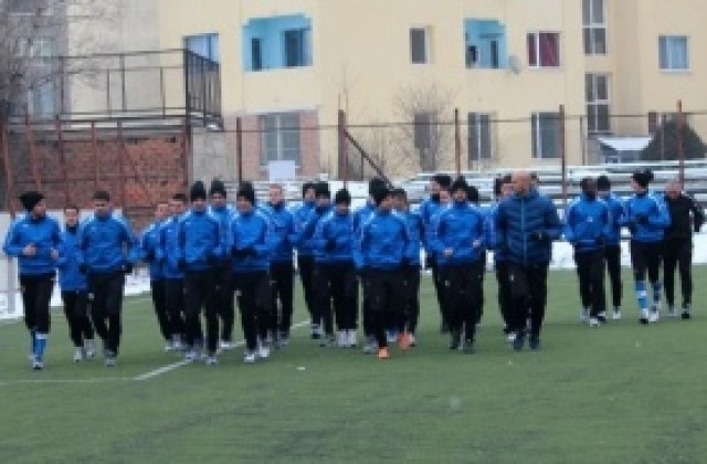 Левски няма да тренира в България