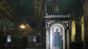 Частица от Св Кръст и рядка икона на Богородица изнасят