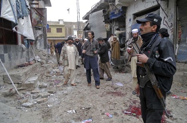 24 жертви след самоубийствен атентат в Северозападен Пакистан