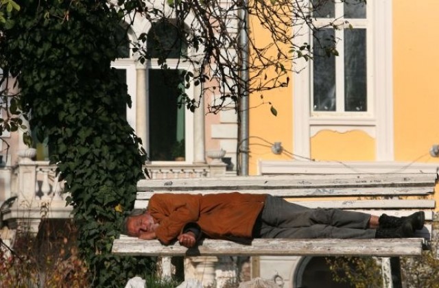 Два температурни рекорда за 2 февруари, утре – жълт код в 23 области