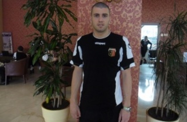 Владислав Мирчев е петото ново попълнение в Локо Пд