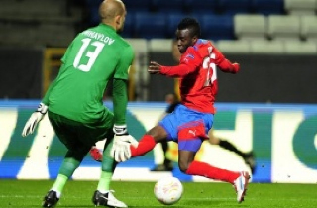 Тежка загуба за Ники Михайлов и Твенте в Холандия