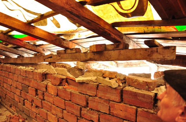 Общината ще покрие част от щетите от силния вятър