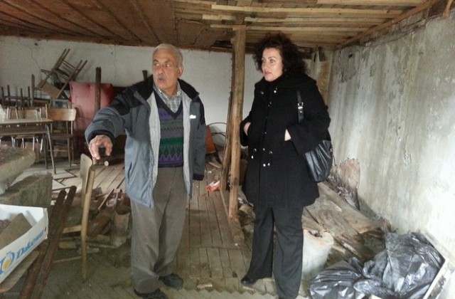 ГЕРБ-Сливен в подкрепа на Клуба на инвалидите в Жеравна