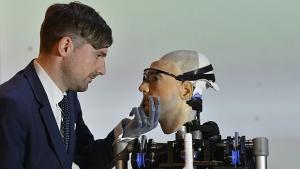 Бионичният човек днес е в музея утре сред нас