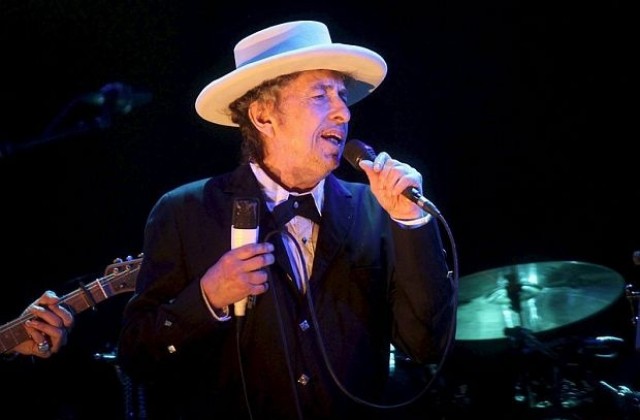 Боб Дилън излага свои картини в Италия