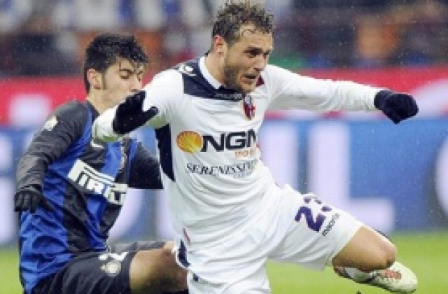 Зенит преговаря със звездата на Болоня