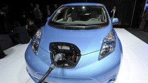 Предлагат данъкът на колите на газ да се намали наполовина