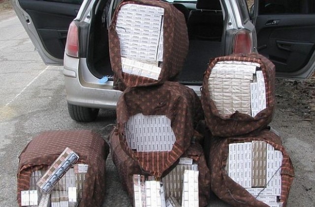 Иззеха контрабандни цигари и алкохол в Петрич