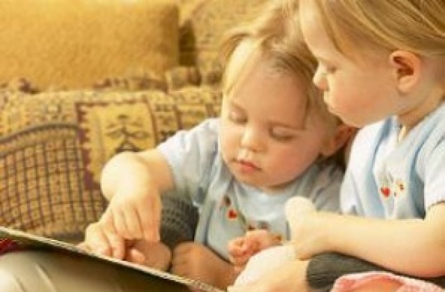 Пет гневни майки. И една баба