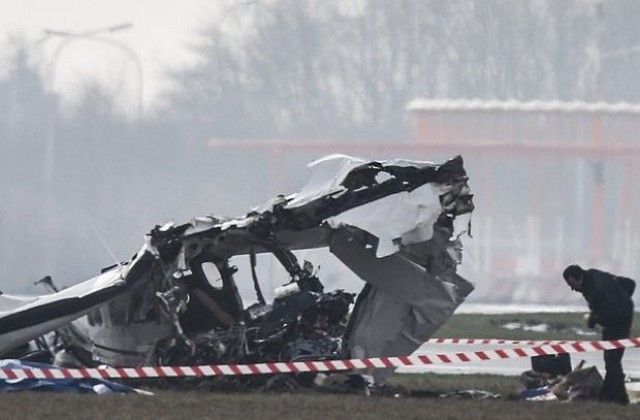 Петима загинали след катастрофа на туристически самолет в Белгия