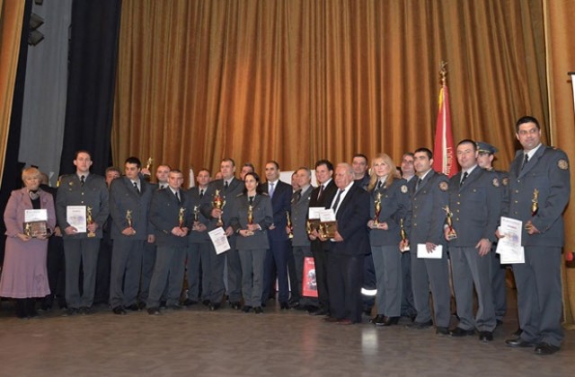 Видинчанин - с награда от националния конкурс Пожарникар на годината