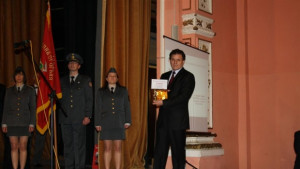 Областният управител отличен в конкурса Пожарникар на годината 2012