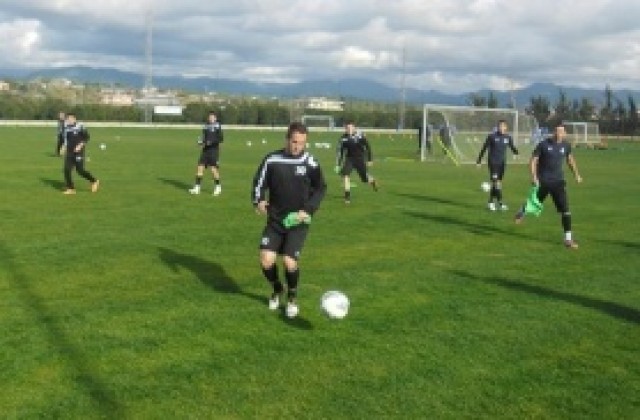 В Локо Пловдив: Атанасов тренира пълноценно, Марков все още не е готов