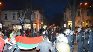 Протестът губи сила останаха предимно младежи